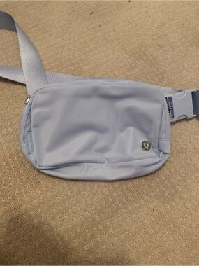 lululemon belt bag lavender fog Everywhere Wordmark Crossbody 1L Lululemon Everywhere Belt Bag Lavender